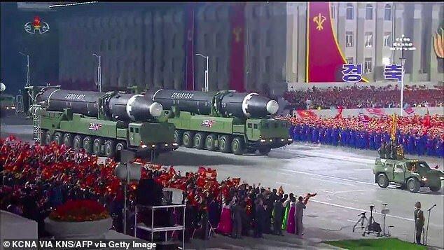 کره شمالی 60 کلاهک هسته ای دارد!