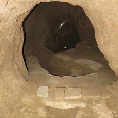 جزئیاتی درباره کشف گور جنگاور 3000 ساله در رستم آباد